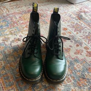 Dr. Martens 1460 8-Eye Boot Green Smooth Leather